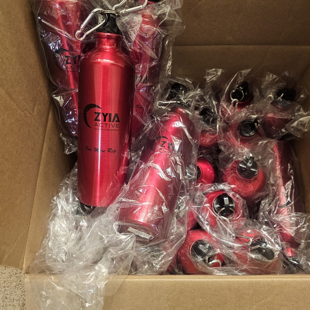Zyia water bottles Several Left Selling The Whole Box